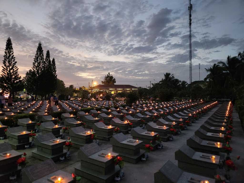 Đoàn Thanh niên xã Mỏ Cày tổ chức Lễ “Thắp nến tri ân” kỷ niệm 78 năm Ngày Thương binh – Liệt sĩ (27/7/1947-27/7/2025)