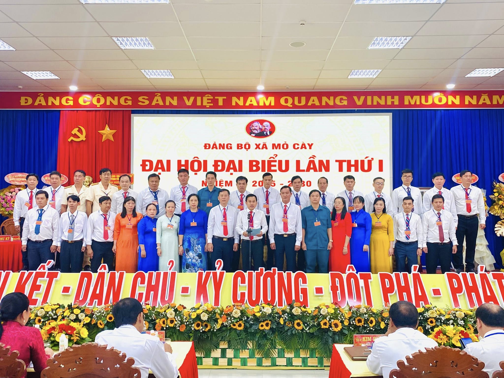 Đại hội Đảng bộ xã Mỏ Cày lần thứ I, nhiệm kỳ 2025-2030