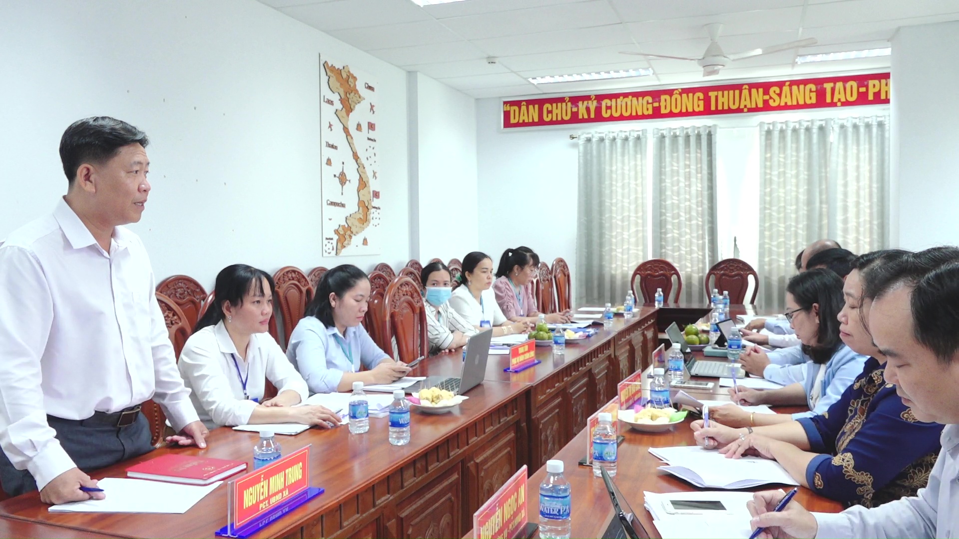 HĐND xã Mỏ Cày giám sát Trung tâm Phục vụ Hành chính công