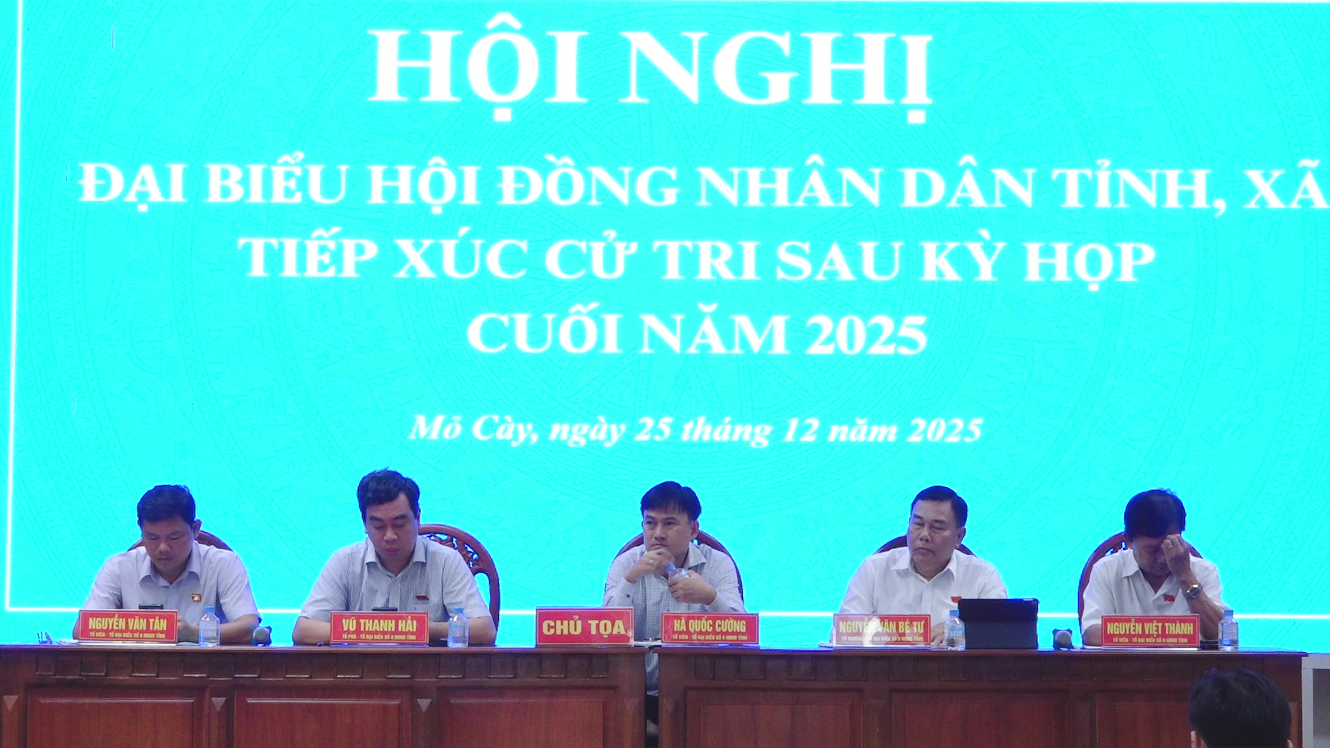 Đại biểu HĐND tỉnh Vĩnh Long, HĐND xã Mỏ Cày tiếp xúc cử tri sau kỳ họp cuối năm 2025